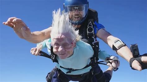 104-year-old Chicago woman dies days after making a skydive that could put her in the record books